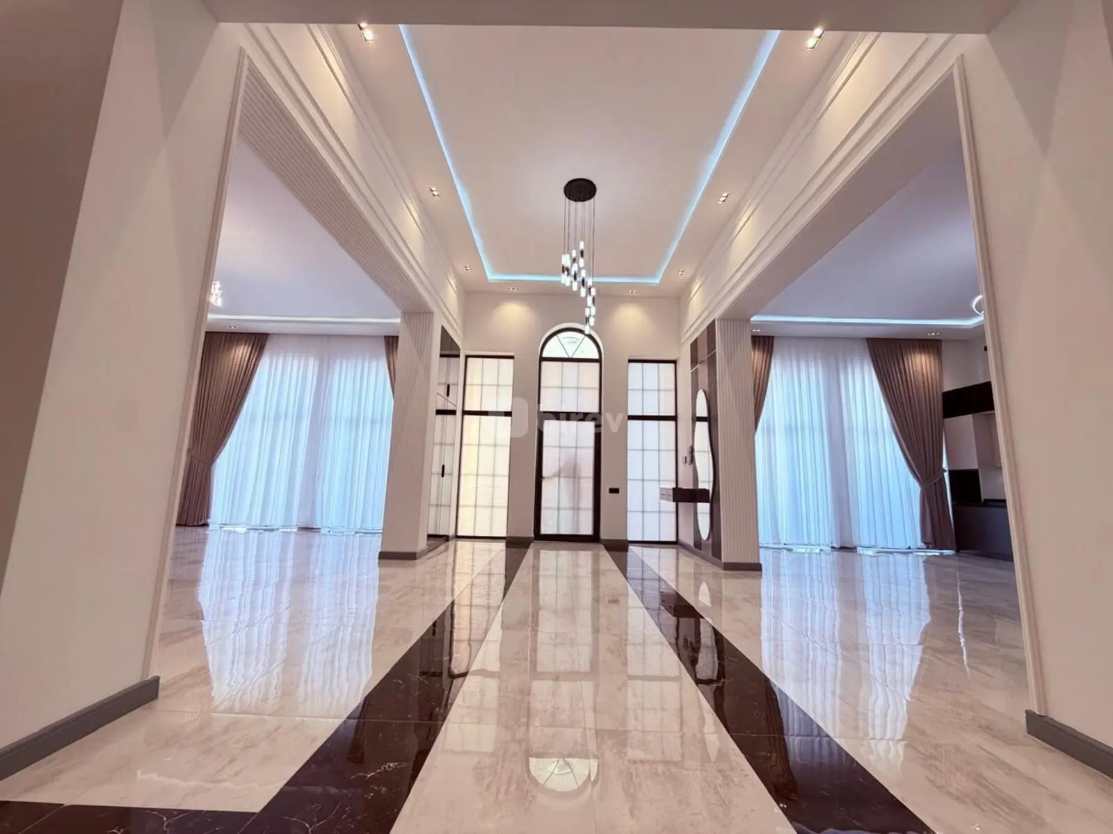 4 otaqlı ev / villa, Abşeron rayonu, Novxanı qəsəbəsi,, Bakı şəhəri — şəkil 1