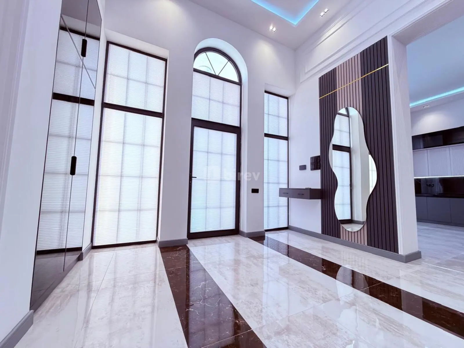 4 otaqlı ev / villa, Abşeron rayonu, Novxanı qəsəbəsi,, Bakı şəhəri — şəkil 2