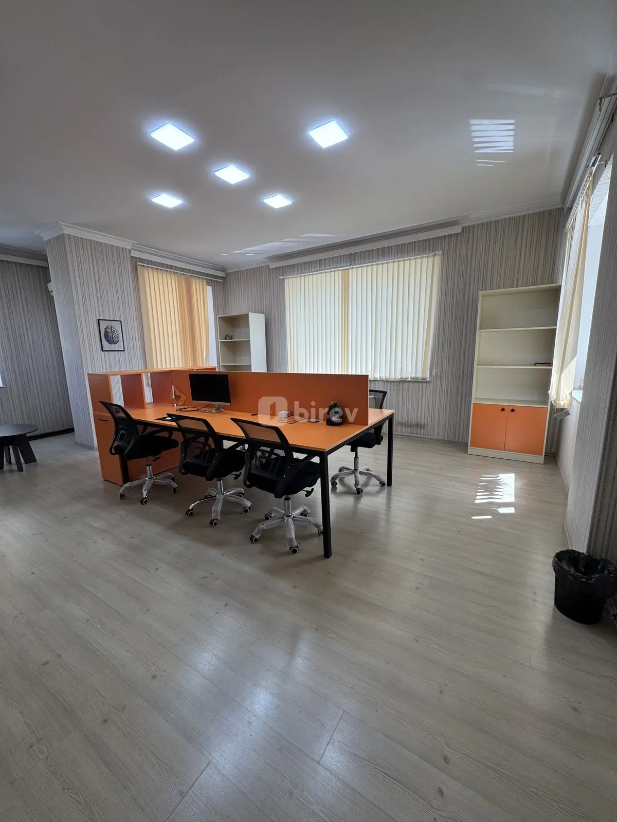 Ofis, Ağ şəhər q., Afiyəddin Cəlilov 20, Xətai rayonu — şəkil 1