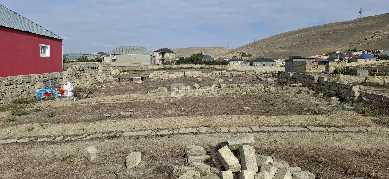 Torpaq, Qobu q., Qobu qəs., Abşeron rayonu — şəkil 1