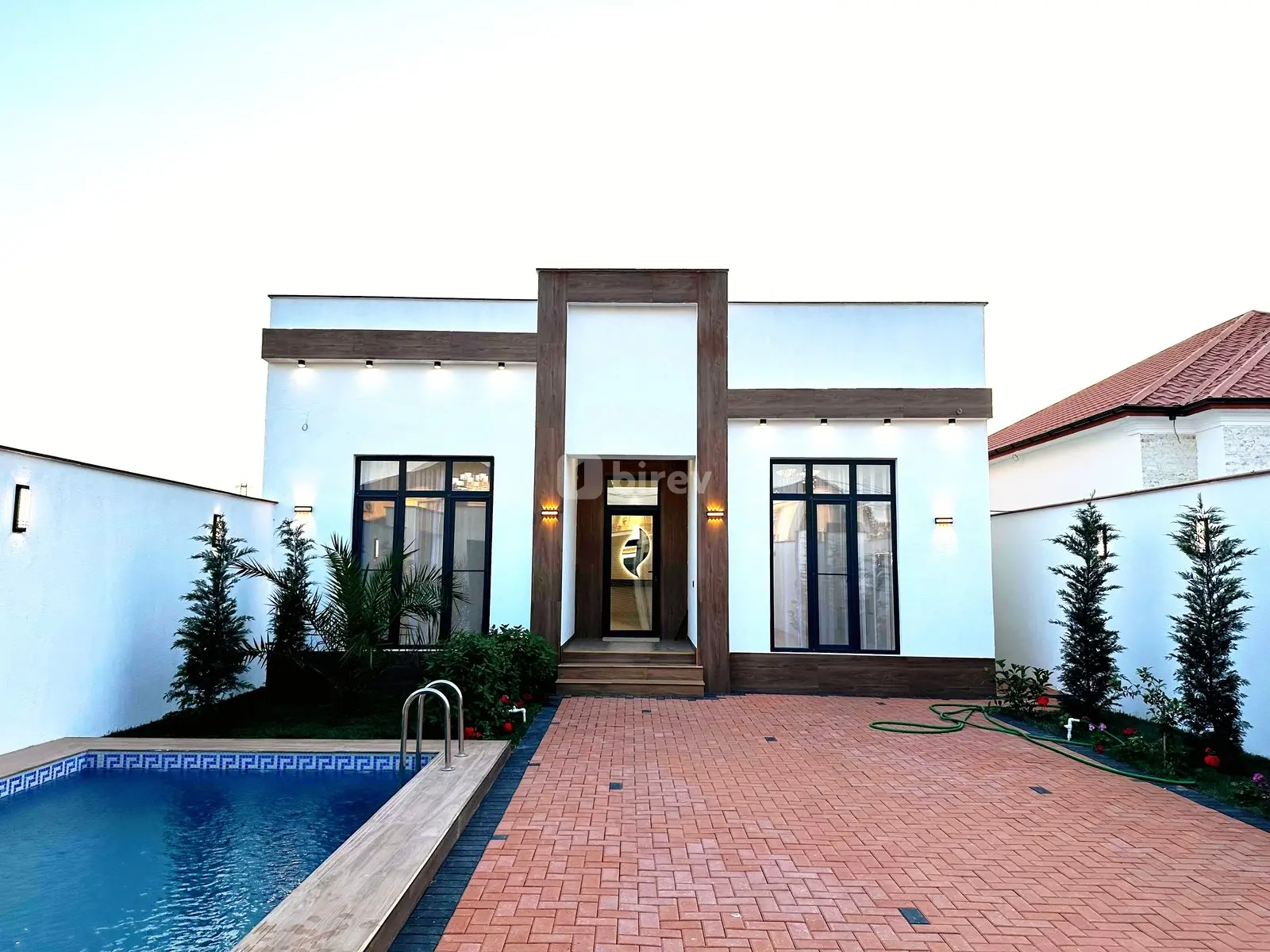 4 otaqlı ev / villa, Şüvəlan q., Şüvəlan Qəsəbəsi, Xəzər rayonu — şəkil 1
