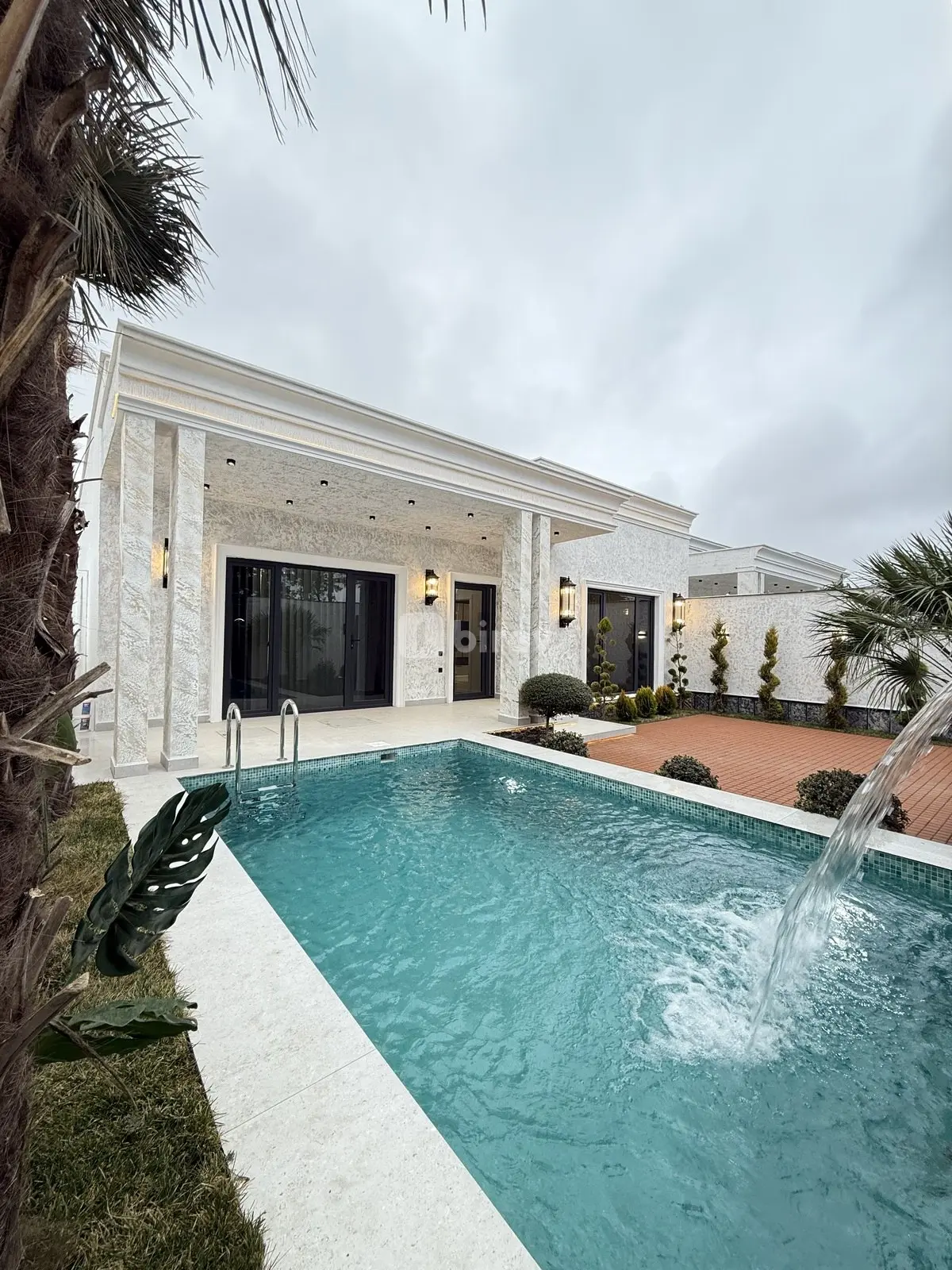 4 otaqlı ev / villa, Şüvəlan q., Şüvəlan qəsəbəsi, Xəzər rayonu — şəkil 1