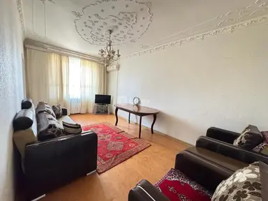 3 otaqlı mənzil, Yasamal q.