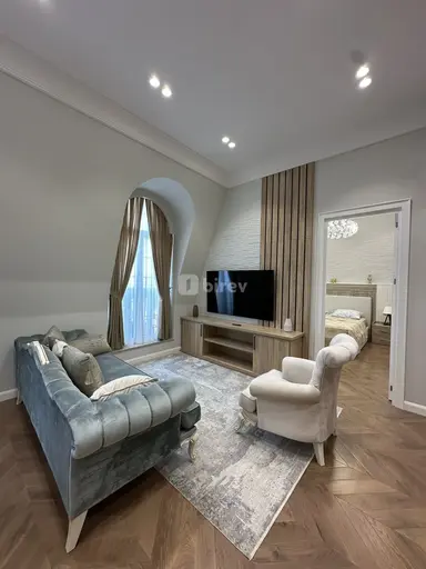 3 otaqlı mənzil, Ağ şəhər q.