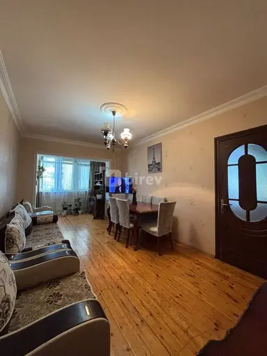 2 otaqlı mənzil, 8-ci mikrorayon q.
