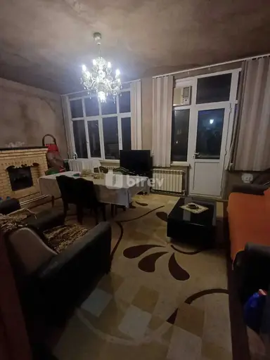 4 otaqlı mənzil, Yasamal q.