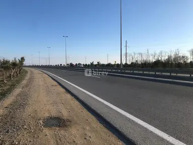 Torpaq, Qala q.