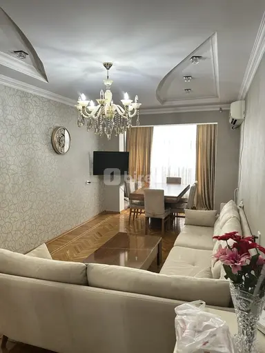 3 otaqlı mənzil, 8-ci mikrorayon q.