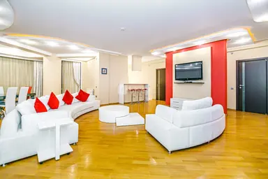 4 otaqlı mənzil, Səbail rayonu, 28 May m.