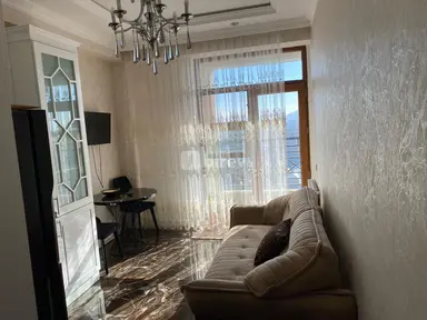 2 otaqlı mənzil, Bakıxanov q.