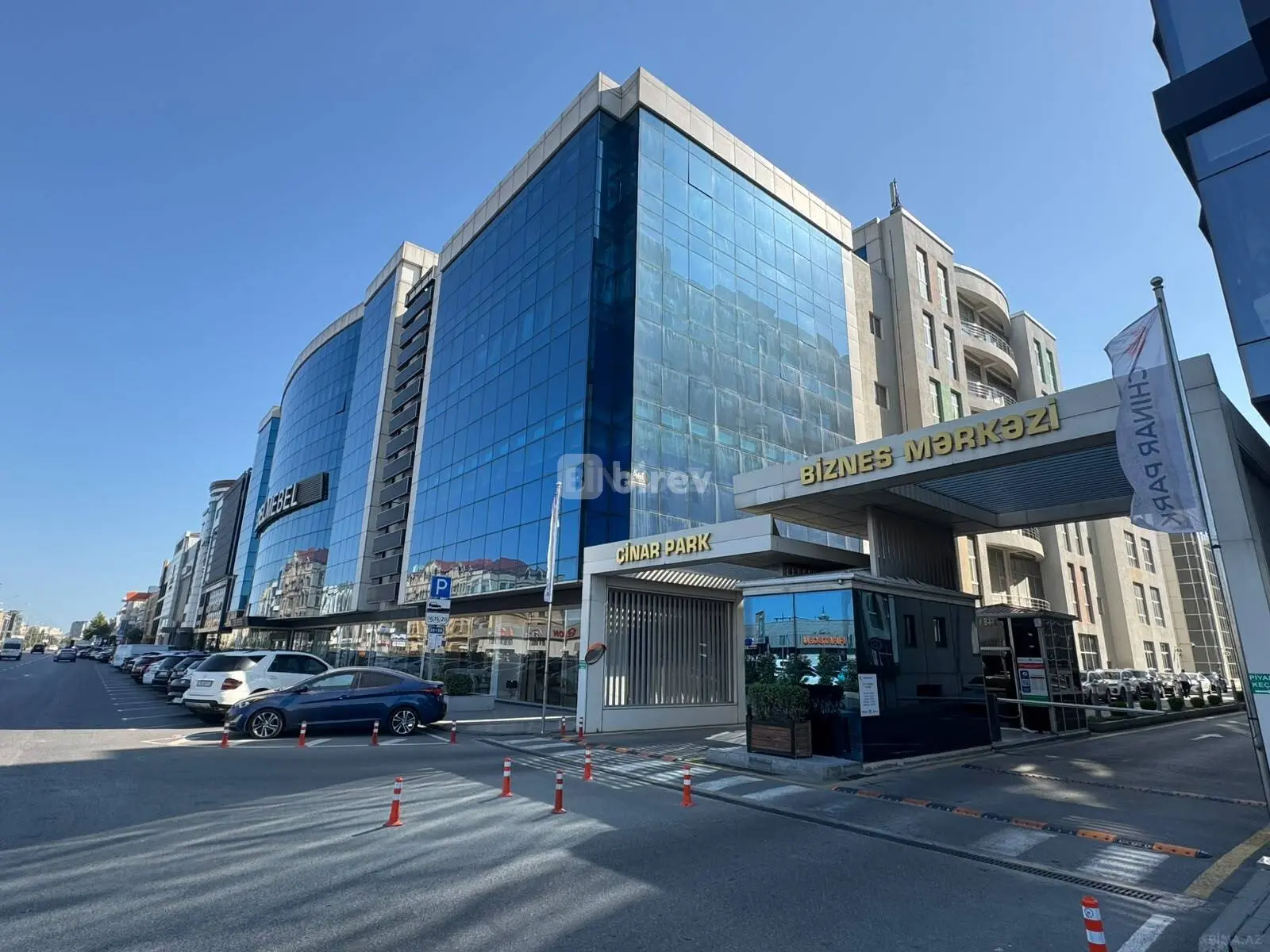 Ofis, Nərimanov rayonu, Ziya Bünyadov prospekti, Bakı şəhəri — şəkil 2