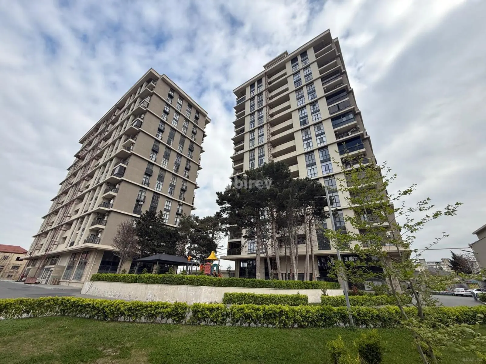 3 otaqlı mənzil, 7-ci mikrorayon, İlham Hacıyev küç., Binəqədi rayonu — şəkil 1