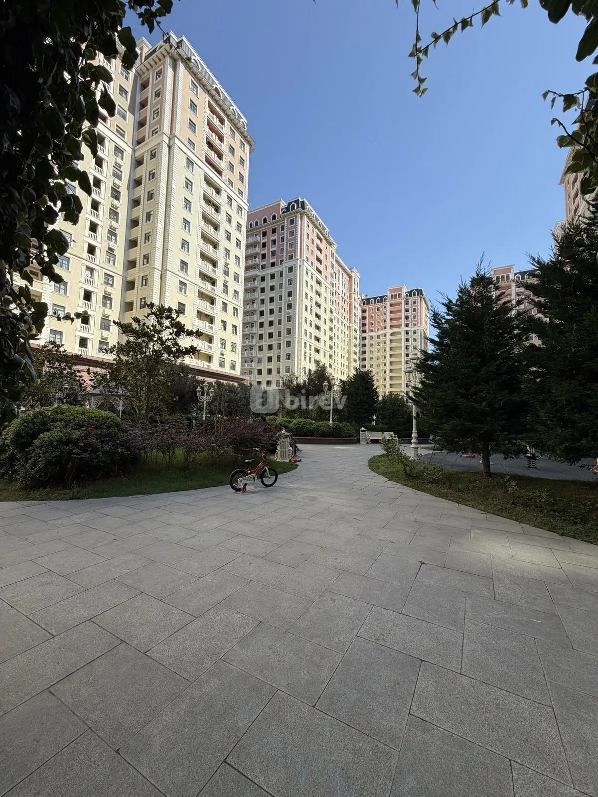 2 otaqlı mənzil, Yasamal rayonu, Renessans Palace yaşayış kompleksi, Bakı şəhəri — şəkil 2