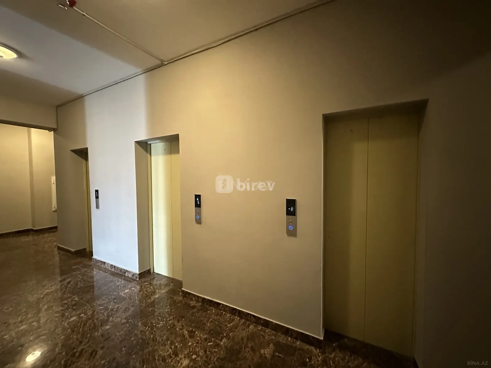 4 otaqlı mənzil, Xətai rayonu, 8 Noyabr prospekti., Bakı şəhəri — şəkil 9