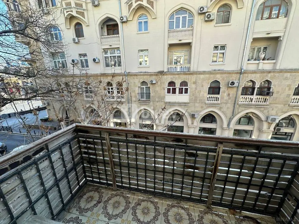 3 otaqlı mənzil, Nəsimi rayonu, yлицa Toлctoгo, Bakı şəhəri — şəkil 17
