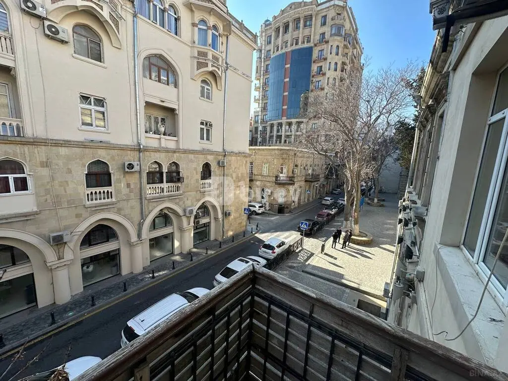3 otaqlı mənzil, Nəsimi rayonu, yлицa Toлctoгo, Bakı şəhəri — şəkil 18
