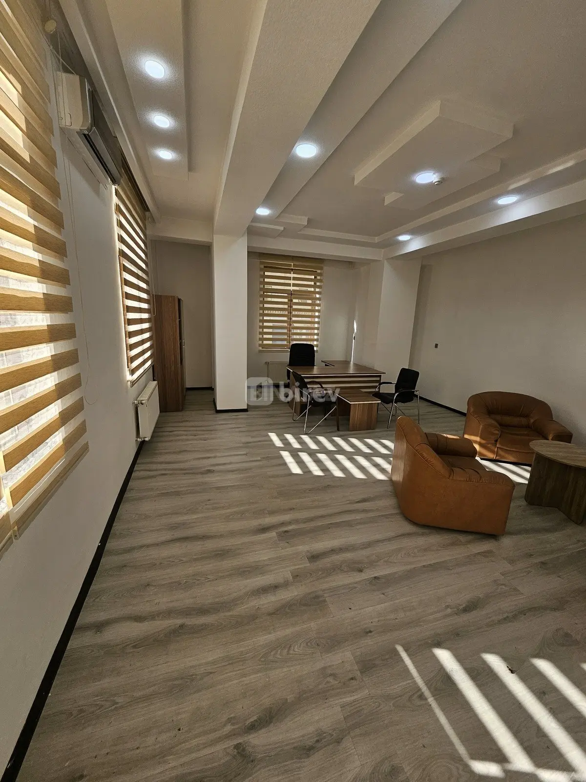 Ofis, Yasamal q., Fuad İbrahimbəyov küçəsi, Yasamal rayonu — şəkil 2