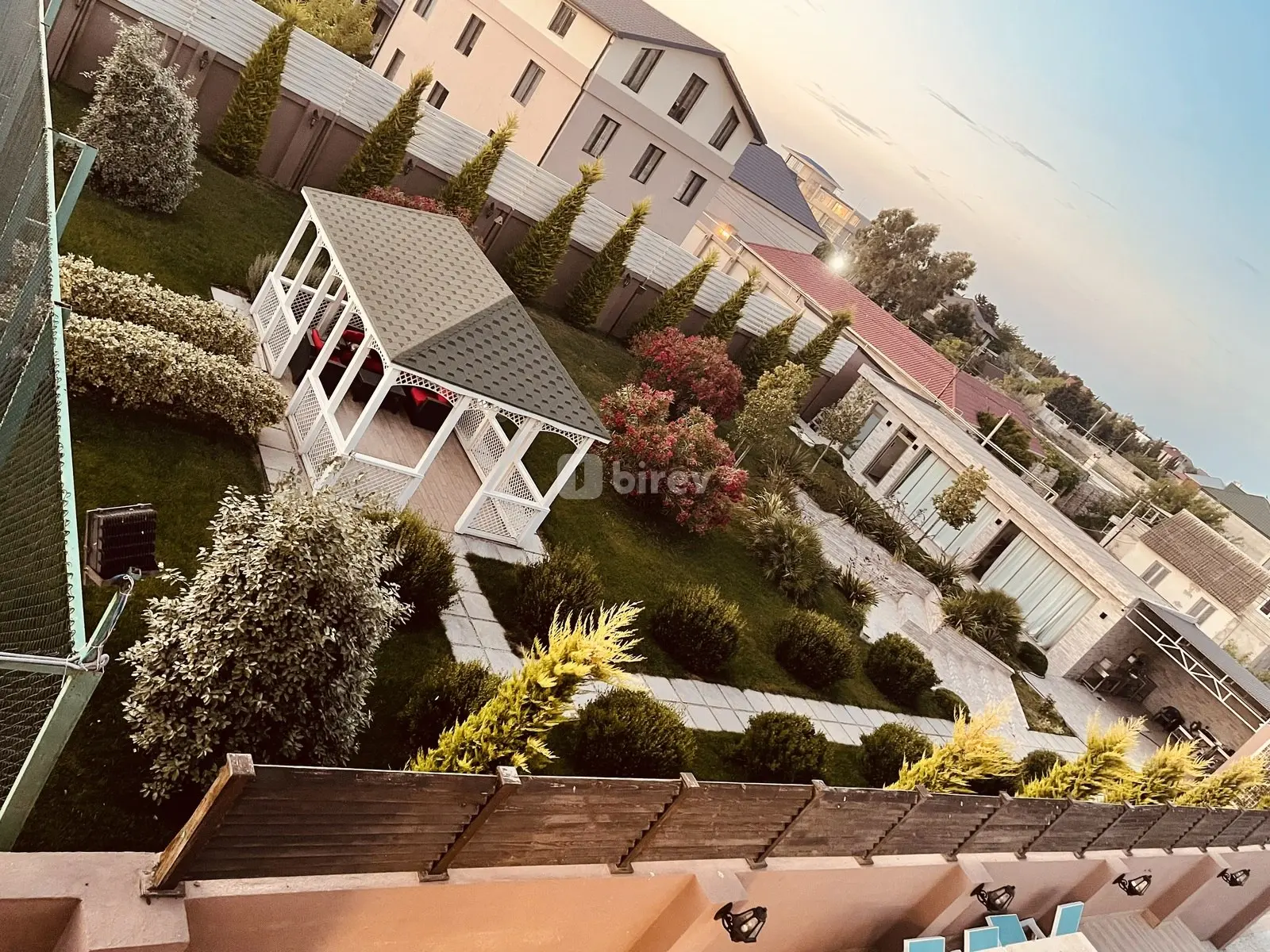 6 otaqlı həyət evi, Nardaran q., Ləhiş bağları., 16 -cı dalan., Sabunçu rayonu — şəkil 1