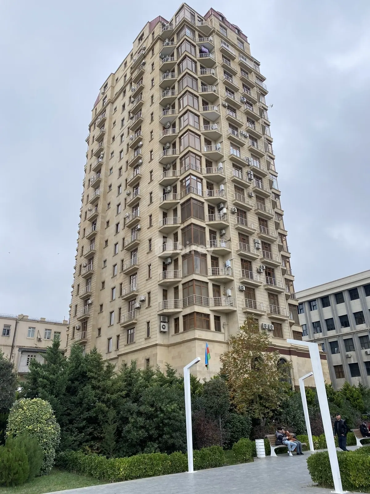4 otaqlı mənzil, Nəsimi rayonu, Azadlıq prospekti, Bakı şəhəri — şəkil 26