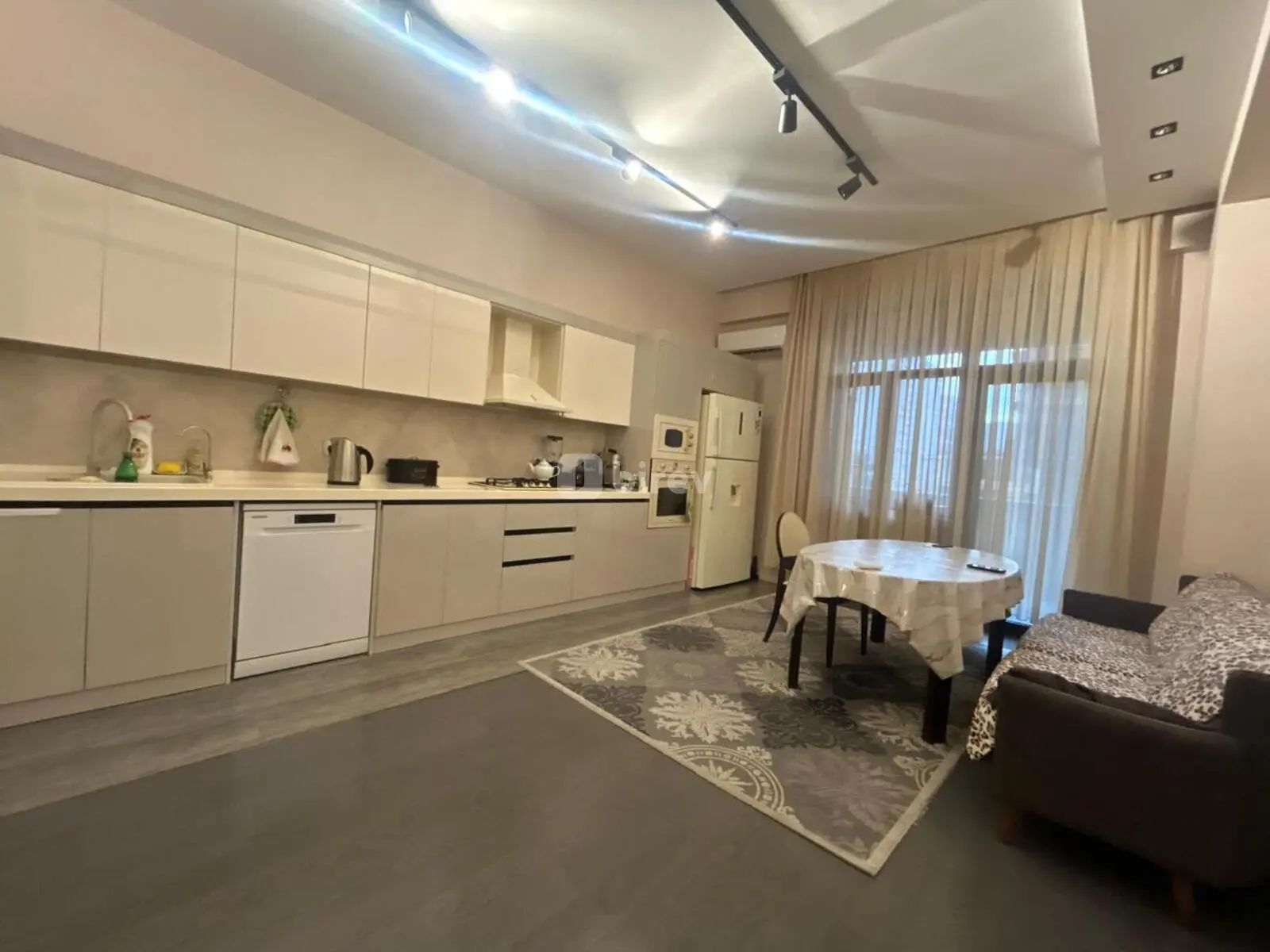 4 otaqlı mənzil, Nəsimi rayonu, Səməd Vurğun küç., Bakı şəhəri — şəkil 23