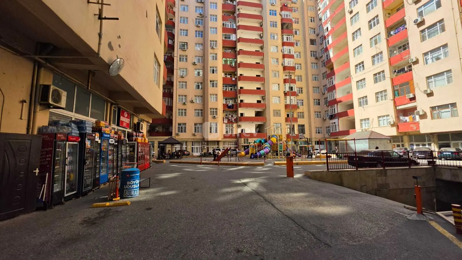 4 otaqlı mənzil, Nizami rayonu, Naxçıvanski küçəsi, Bakı şəhəri — şəkil 4
