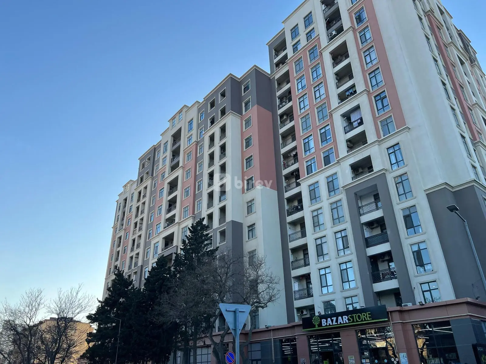 4 otaqlı mənzil, Nizami rayonu, Elif Haciyev küçəsi, Bakı şəhəri — şəkil 1