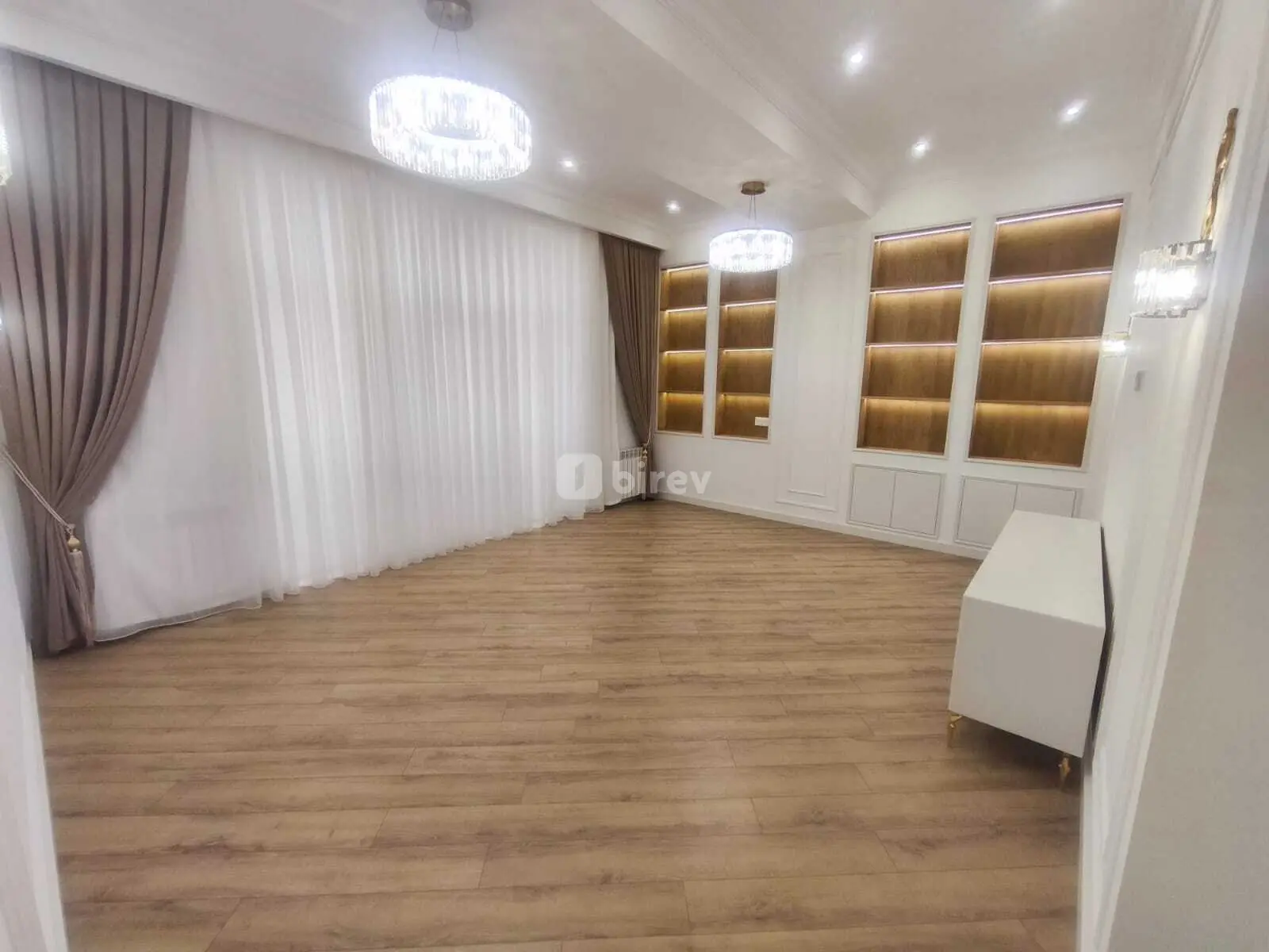 4 otaqlı mənzil, Nəsimi rayonu, Azadlıq prospekti, Bakı şəhəri — şəkil 16