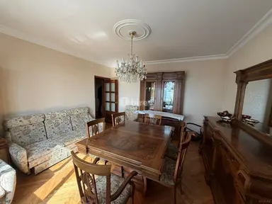 4 otaqlı mənzil, Yasamal rayonu, Elmlər Akademiyası m.