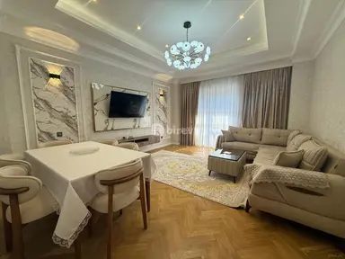 2 otaqlı mənzil, Ağ şəhər q.