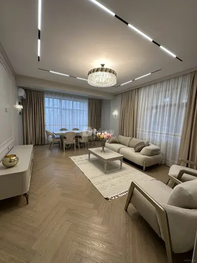 3 otaqlı mənzil, Nəsimi rayonu, 28 May m.