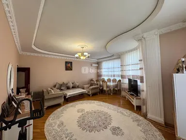 4 otaqlı mənzil, Yasamal rayonu, Elmlər Akademiyası m.