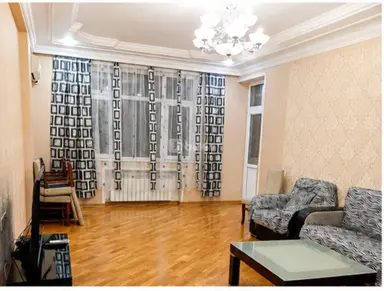 3 otaqlı mənzil, Yasamal q.