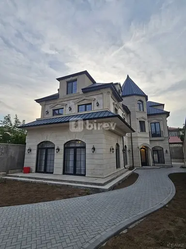 8 otaqlı həyət evi, Badamdar q.