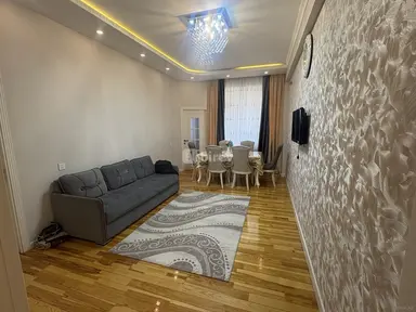 3 otaqlı mənzil, Saray q.