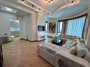3 otaqlı mənzil, Nəsimi rayonu, 28 May m.