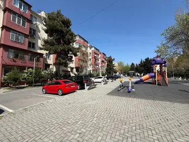 3 otaqlı mənzil, 8-ci kilometr q.