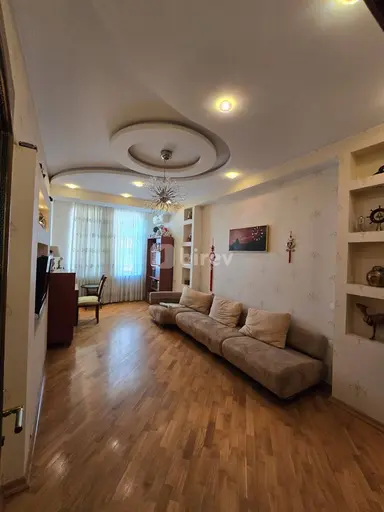4 otaqlı mənzil, Nəsimi rayonu, 28 May m.