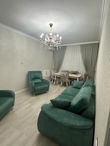 4 otaqlı mənzil, Yasamal q.