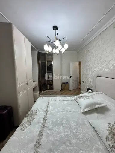 4 otaqlı mənzil, 8-ci mikrorayon