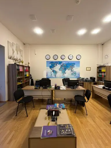 Ofis, Kubinka q.