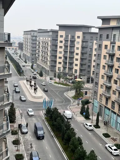 4 otaqlı mənzil, Ağ şəhər q.