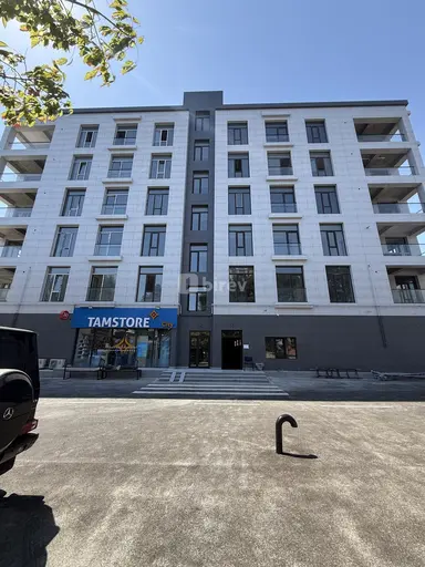 4 otaqlı mənzil, Yasamal q.