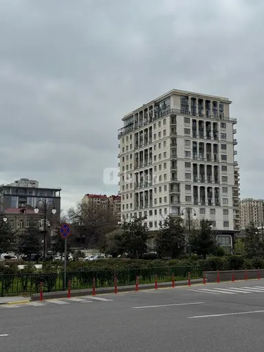 4 otaqlı mənzil, Nəsimi rayonu, Nizami m.