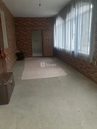 7 otaqlı həyət evi, Saray q.