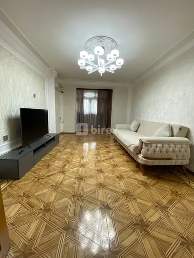 3 otaqlı mənzil, Yasamal q.