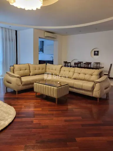 3 otaqlı mənzil, Nəsimi rayonu, 28 May m.