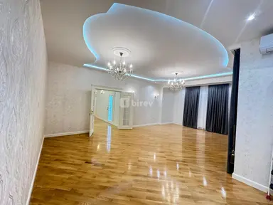 4 otaqlı mənzil, 8-ci mikrorayon