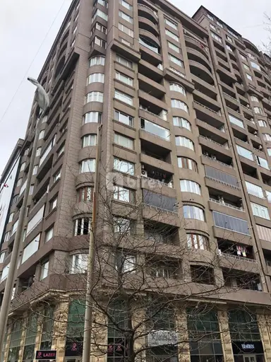 4 otaqlı mənzil, Səbail rayonu, 28 May m.
