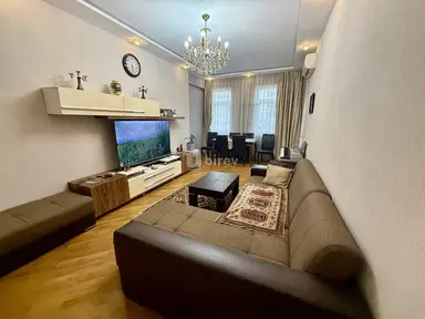 2 otaqlı mənzil, Ağ şəhər q.