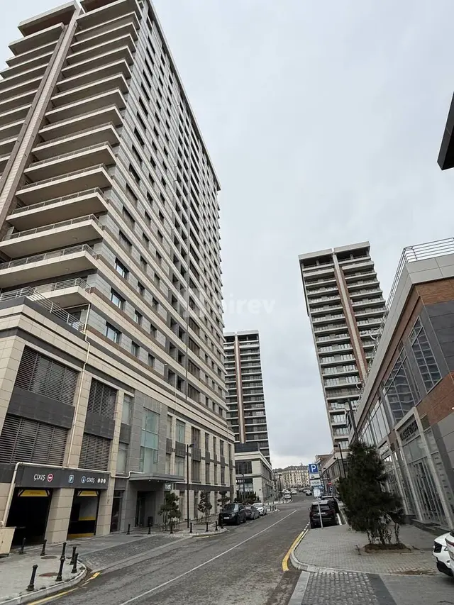 3 otaqlı mənzil, Xətai rayonu